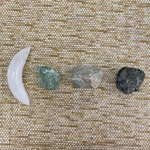 Heart Healing Crystal Kit