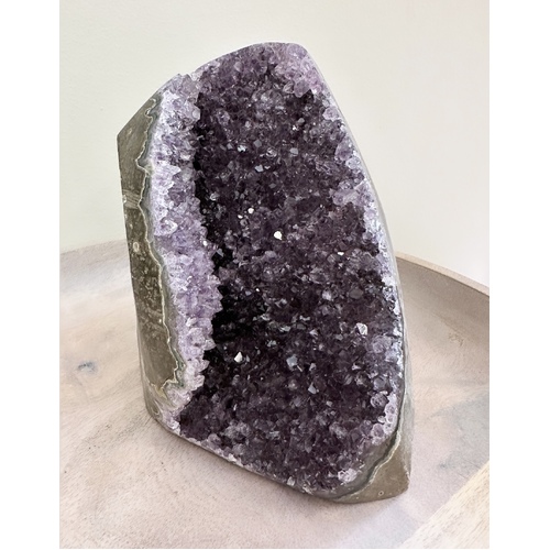 Amethyst | 2.031kg