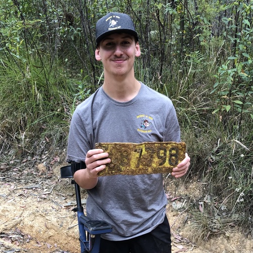 Detect A Den - Medium