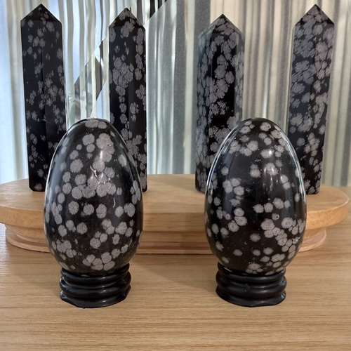 Snowflake Obsidian Egg